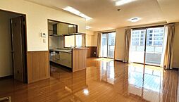 ドゥグラン永昌東 702 702 4LDKのリビング/ダイニング