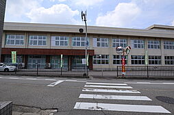 山室小学校