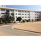 中学校「新庄中学校まで800ｍ」