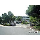 小学校「就将小学校まで1200ｍ」就将小学校
