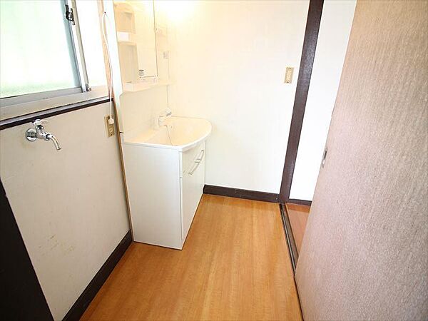 detached 茨城県取手市下高井

地図を見る