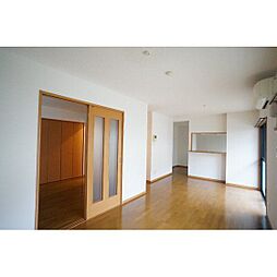 リジョンＡ・Ｂ棟 B101 1階3LDKのリビング/ダイニング