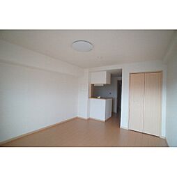 カーサ・セレーノ 305 3階ワンルームのリビング/ダイニング