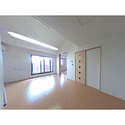 サニーハウスII 2階2LDKのリビング/ダイニング