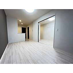 メゾン・デュ・ソレイユ（Maison du Soleil） 2階1LDKのリビング/ダイニング