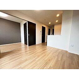 アヴェニール 205 2階2LDKのリビング/ダイニング