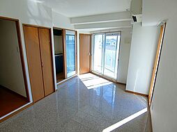 阪急神戸本線 十三駅 徒歩7分の賃貸マンション 5階1Kのリビング/ダイニング