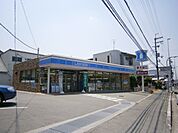 ローソン瀬川店 363m