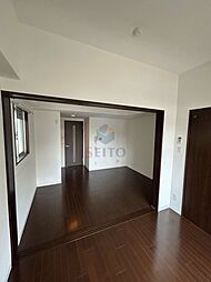 ライブガーデン新大阪 301 3階1DKのリビング/ダイニング