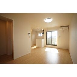 アイーダ・メイカ 2階1LDKのリビング/ダイニング