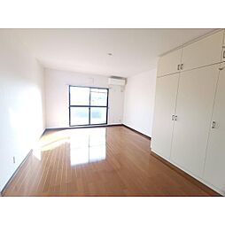 朝日レジデンス稲荷前 106 1階1Kのリビング/ダイニング