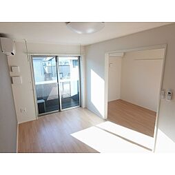 グラティテュード・Ｋ 212 2階1LDKのリビング/ダイニング