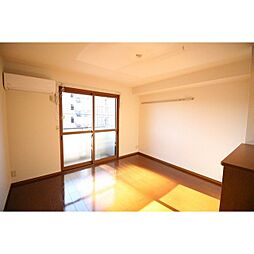 セジュール・パインＢ 203 2階ワンルームのリビング/ダイニング