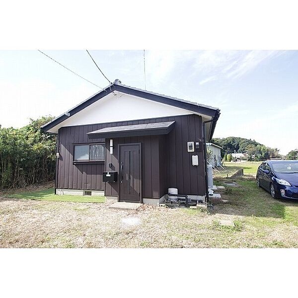 detached 茨城県稲敷市中山

地図を見る