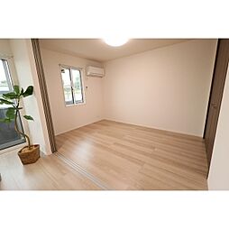 Ｅ’ｃｌａｔ 302 3階2LDKのリビング/ダイニング