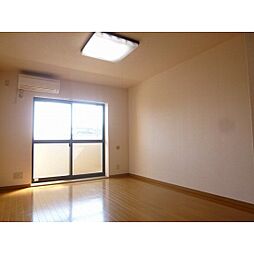 ルミエール 105 1階1Kのリビング/ダイニング