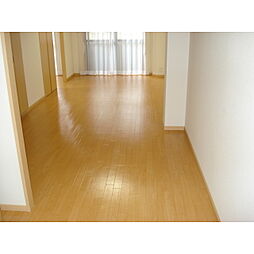 アルファビレッジ豊岡 201 2階1LDKのリビング/ダイニング