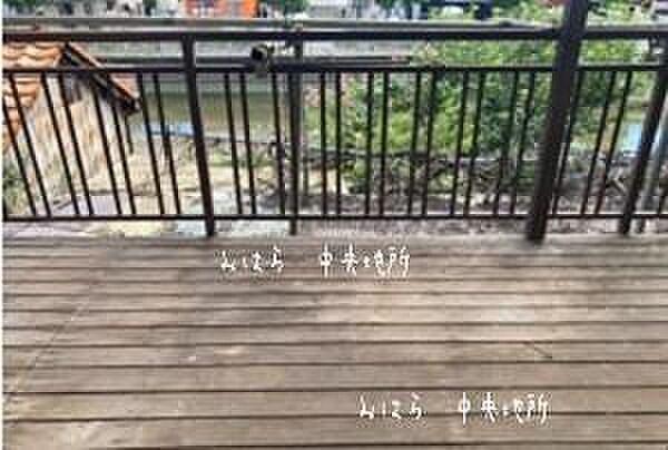バルコニーを拡大表示