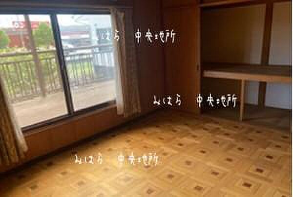 洋室を拡大表示