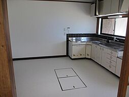 広島県府中市土生町765-1の賃貸一戸建て 5DKのリビング/ダイニング