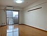 室内：照明・エアコン付きの洋室10.6帖♪