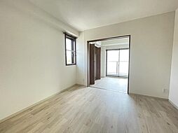 Welsh.Sビル7 1002 10階1DKの室内