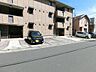 駐車場：綺麗に塗装された駐車場♪
