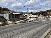交通量が多くて、目立ちやすい立地です。
