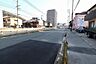 周辺：広く見通しの良い前面道路です。JR安芸阿賀駅まで徒歩10分で通勤・通学などにも便利な立地。