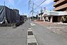 周辺：見通しの良い前面道路です。