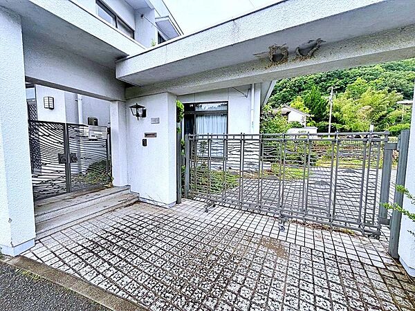 エントランスを拡大表示