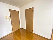 写真は別のお部屋の写真となります。参考にご確認ください。