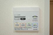 ＼ちょっとした質問も大歓迎／？LINE ID : @890ofbsi /？Instagram ID : @OKINAWA . REAL . ESTATE . GOING