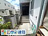 玄関アプローチと外部水栓