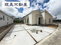 南城市佐敷津波古2303番(全3棟)B号棟