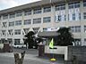 周辺：【中学校】泉川中学校まで944ｍ
