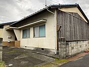 落ち着いた雰囲気の外観です