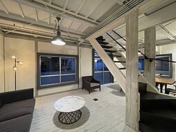 高松市国分寺町新名 一戸建 倉庫付きビンテージモデルハウス 3LDKのリビング/ダイニング