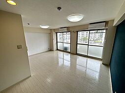 高知市河ノ瀬町　2LDK　2F（P1台込・南向・禁煙・角室） 2階2LDKのリビング/ダイニング