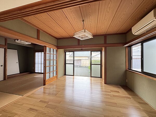 室内