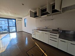 セゾン・メルヴェーユ夏A 1階3LDKの室内