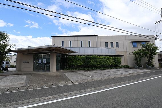 道路沿い外観