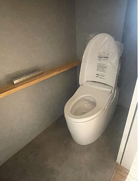 トイレを拡大表示