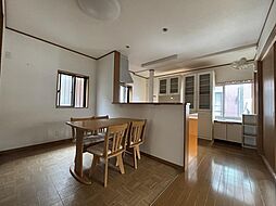 水口町北脇 一戸建て 6DKのリビング/ダイニング