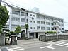 周辺：松山市立雄新中学校 1230m