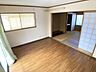 室内：2面採光で明るいお部屋♪各居室がつながって回遊できる間取りで、動線もスムーズです♪
