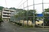 周辺：松山市立湯山小学校 2468m