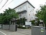 周辺：松山市立湯築小学校 松山市の道後地区に位置する湯築小学校。豊かな歴史と自然に囲まれた環境で、地域とともに健やかな心身と学びを育みます 329m