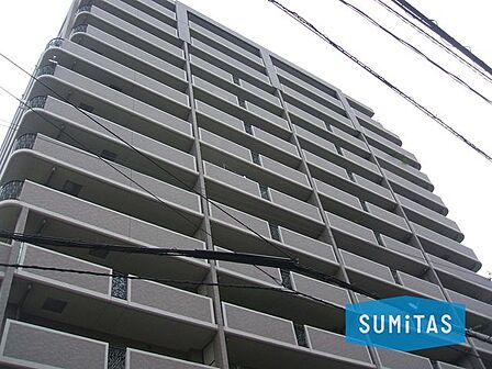 松山市歩行町1丁目にあります、2001年築14階建のマンションです♪