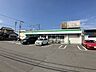 周辺：ファミリーマート 南斎院町店 352m